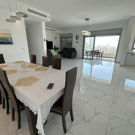 Ashdod Seaview Apartment- דירה אשדוד נוף לים Екстер'єр фото